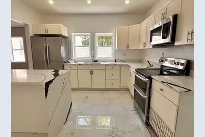 524 Howard St #2, Lawrence, MA 01841 - Photo 3