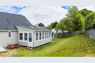 50 Emerson St, Springfield, MA 01108 - Photo 39