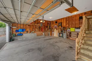50 Emerson St, Springfield, MA 01108 - Photo 33