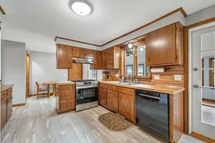 50 Emerson St, Springfield, MA 01108 - Photo 11