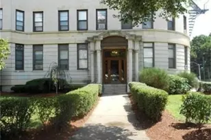 1880 Commonwealth Ave, Boston, MA 02135 - Photo 9