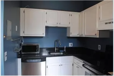 1880 Commonwealth Ave #10, Boston, MA 02135 - Photo 3