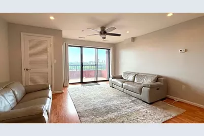 3920 Mystic Valley Pkwy #1105, Medford, MA 02155 - Photo 5