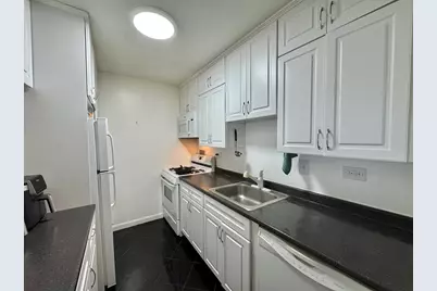 8 Whittier Pl #12F, Boston, MA 02114 - Photo 27