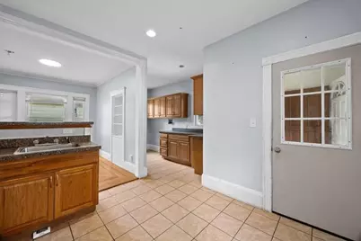 229 W Chestnut St, Brockton, MA 02301 - Photo 5