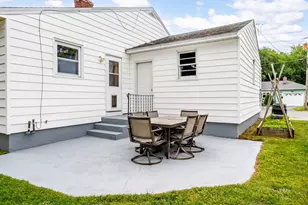 7 Knollwood Ln, Leominster, MA 01453 - Photo 11