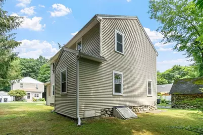 10 Birch Ave, Holden, MA 01520 - Photo 9