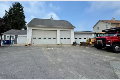 318 Alden Rd, Fairhaven, MA 02719 - Photo 5