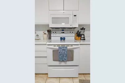 3920 Mystic Valley Pkwy #514, Medford, MA 02155 - Photo 9