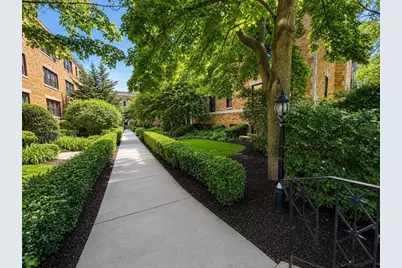 415 Washington St #5, Brookline, MA 02446 - Photo 35