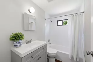 60 Keddy St, Springfield, MA 01109 - Photo 11
