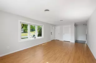 60 Keddy St, Springfield, MA 01109 - Photo 3