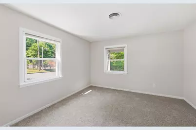 60 Keddy Street, Springfield, MA 01109 - Photo 13