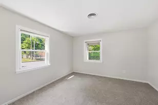 60 Keddy St, Springfield, MA 01109 - Photo 13