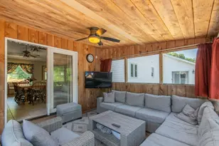 35 Jennie Cir, Agawam, MA 01001 - Photo 11