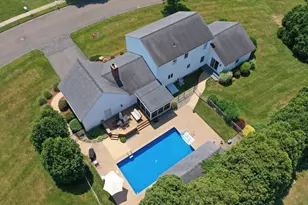 35 Jennie Cir, Agawam, MA 01001 - Photo 3