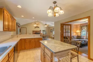 35 Jennie Cir, Agawam, MA 01001 - Photo 17