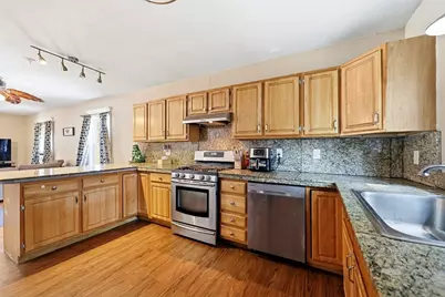 15 Rhodes, Agawam, MA 01030 - Photo 17