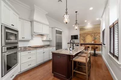 120 Seaver St #E201, Brookline, MA 02445 - Photo 3