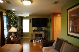 8 Beechwood St, Boston, MA 02121 - Photo 7