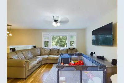 1 Makechnie Rd, Burlington, MA 01803 - Photo 5