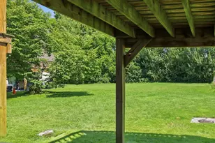 146 Beekman Dr, Agawam, MA 01001 - Photo 33