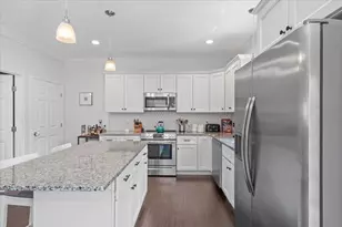 494 Hamilton St, Worcester, MA 01604 - Photo 11