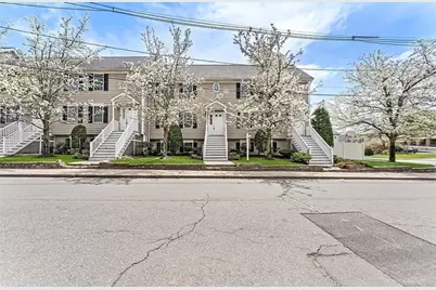 30 Russell St #5, Waltham, MA 02453 - Photo 23