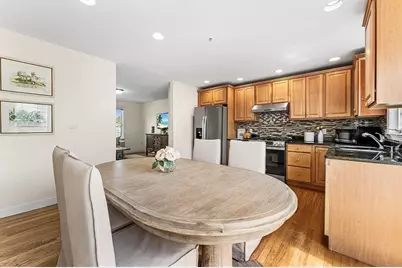 30 Russell St #5, Waltham, MA 02453 - Photo 9