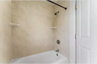 30 Russell St #5, Waltham, MA 02453 - Photo 19