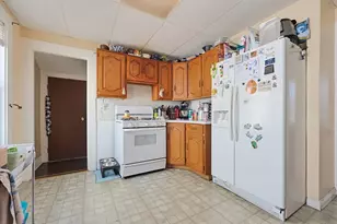 19 Tremont St, Peabody, MA 01960 - Photo 11