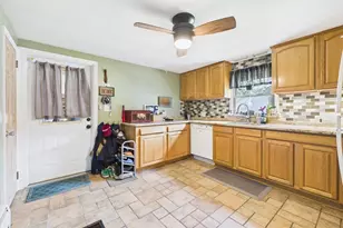 12 Adams Dr, Brimfield, MA 01010 - Photo 9