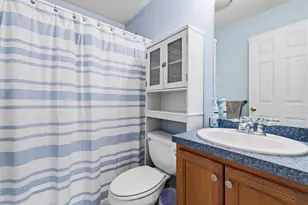 99 Stephanie Pl, New Bedford, MA 02745 - Photo 37