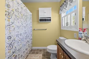 99 Stephanie Pl, New Bedford, MA 02745 - Photo 35