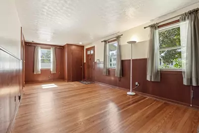 38 South Alhambra Cir, Agawam, MA 01001 - Photo 5