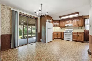 38 S Alhambra Cir, Agawam, MA 01001 - Photo 7