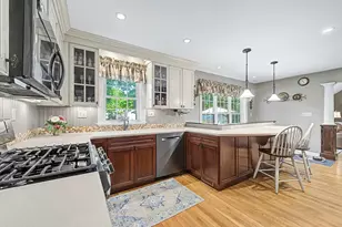 3 Pike St, Hopkinton, MA 01748 - Photo 5