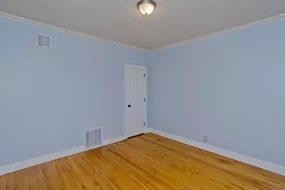 56 Pine St., Holyoke, MA 01040 - Photo 21