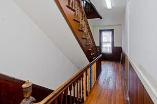 56 Pine St, Holyoke, MA 01040 - Photo 5