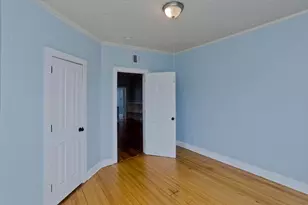 56 Pine St, Holyoke, MA 01040 - Photo 25