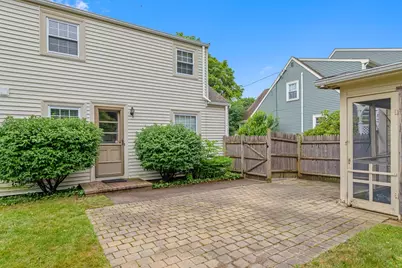 9 Auburn Rd, Beverly, MA 01915 - Photo 5