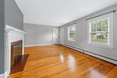 9 Auburn Rd, Beverly, MA 01915 - Photo 9
