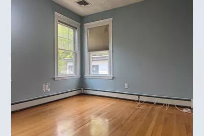 33 Main St #6, Somerville, MA 02145 - Photo 5
