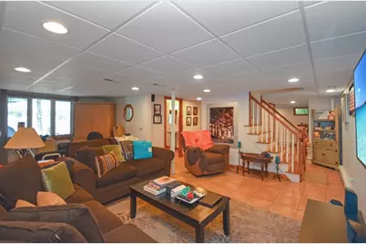 34 Macarthur Dr, Millbury, MA 01527 - Photo 31