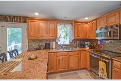 34 Macarthur Dr, Millbury, MA 01527 - Photo 19