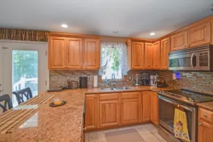 34 MacArthur Dr, Millbury, MA 01527 - Photo 19