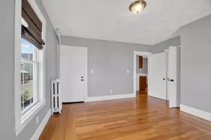 32 Arthur St, Beverly, MA 01915 - Photo 11