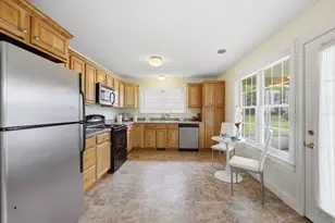 137 Cherry Dr, Wilbraham, MA 01095 - Photo 9