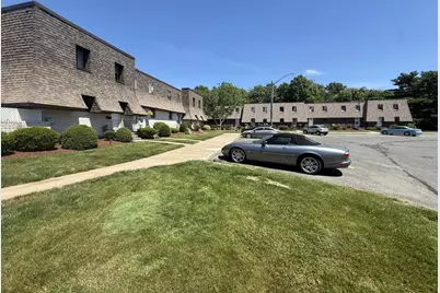 202 Beekman #202, Agawam, MA 01001 - Photo 5