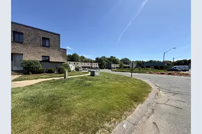 202 Beekman #202, Agawam, MA 01001 - Photo 3
